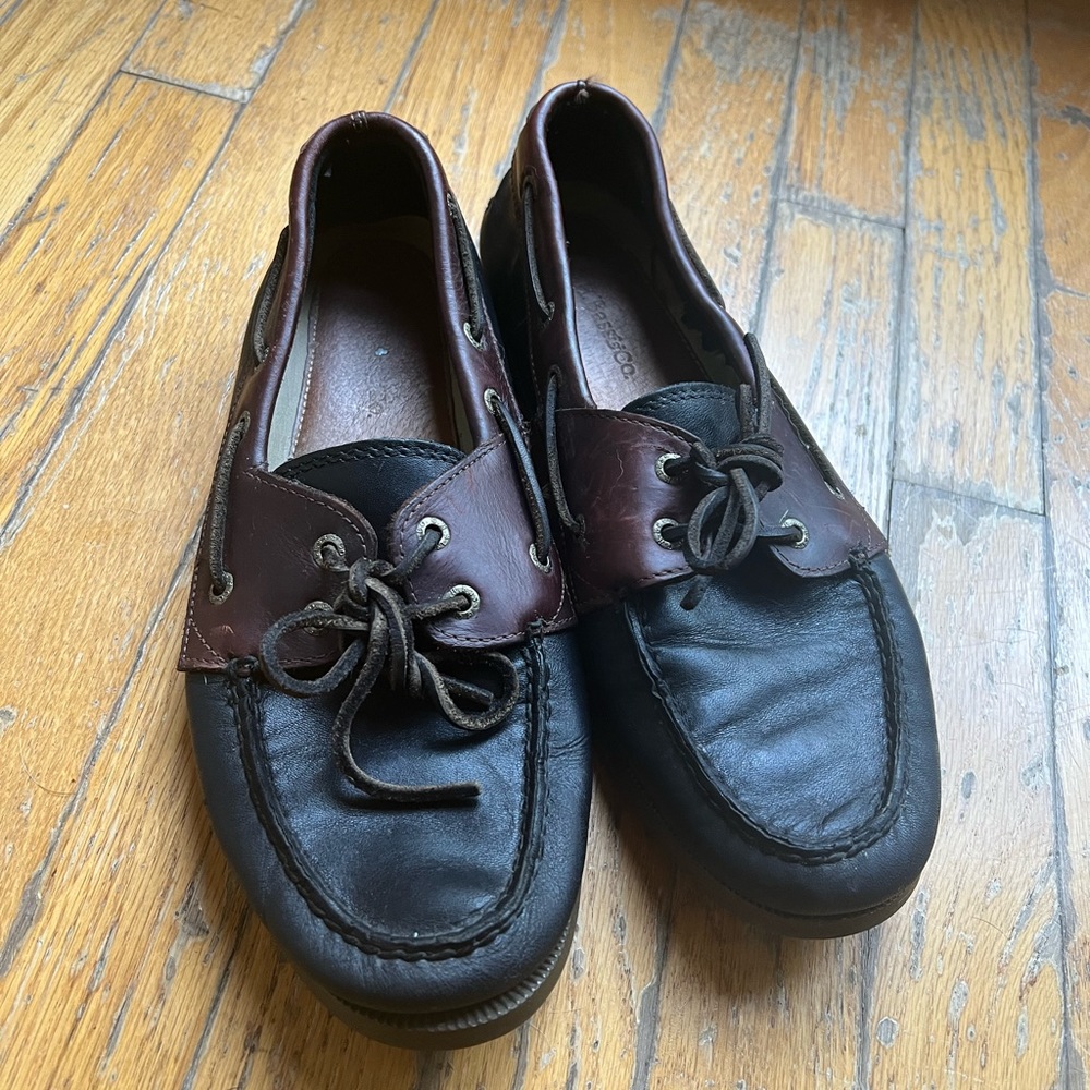 Black and maroon bass boat shoes size 9